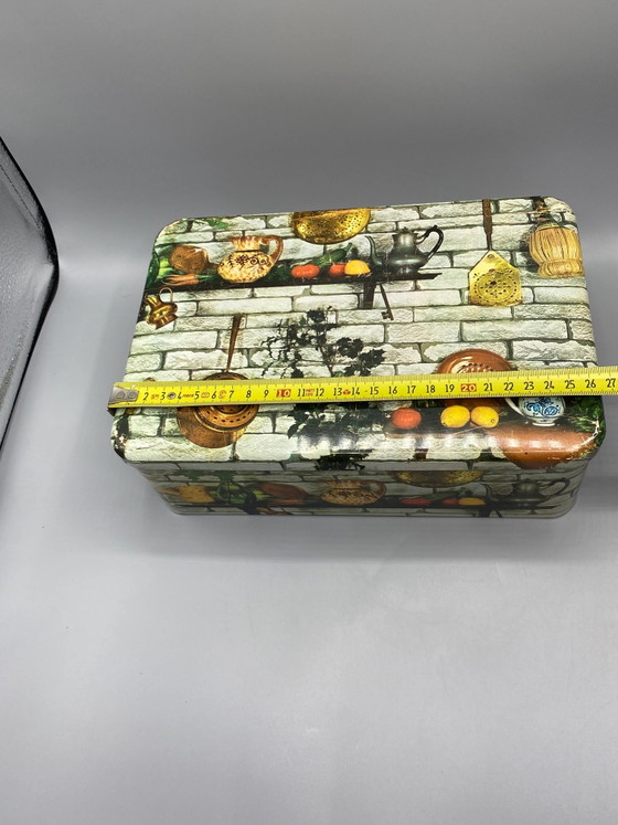 Large Massilly Metal Tin – Rustic Kitchen Decor – Decorative Objects (photo 7 of 10)