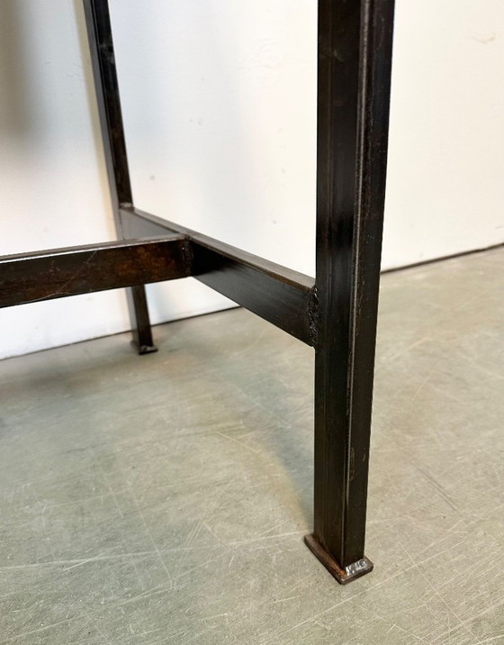 Image 1 of Table de travail industrielle à trois tiroirs en fer, années 1960