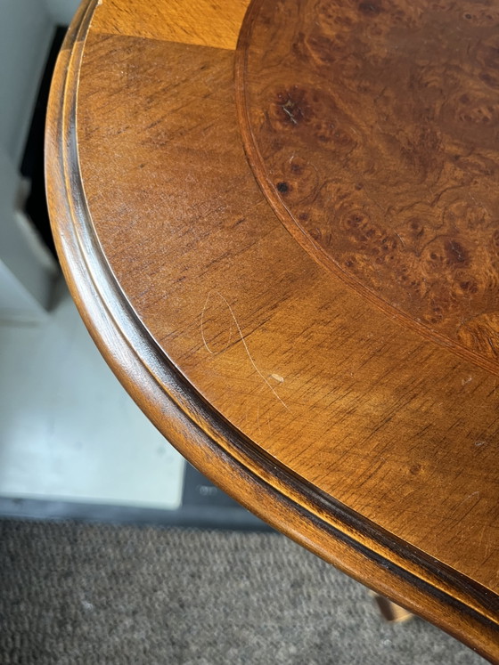 Exclusieve vintage wortelnoten salontafel (Burl Walnut) – Gestoken poot | 116 × 68 cm – Wood (photo 7 of 12)