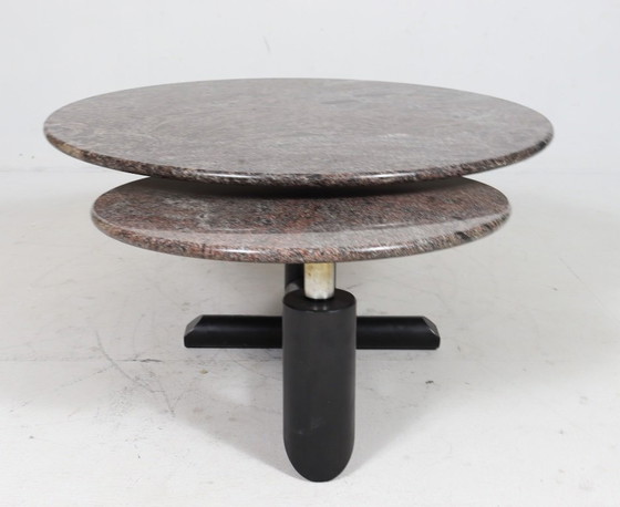 Image 1 of Mesa de centro escultural de granito y madera al estilo de UP&UP, Italia años 80