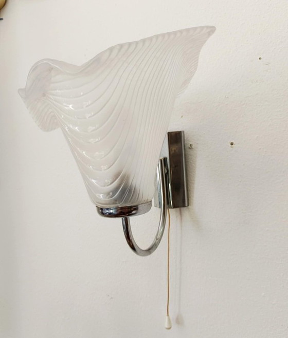 Image 1 of Applique vintage globe tulipe 