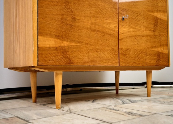 Image 1 of Bibliothèque en bois vintage, années 1960, Tchécoslovaquie