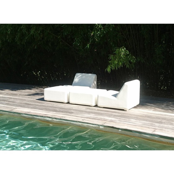 Image 1 of White exterior dining set in fiberglass and resin - 1970s