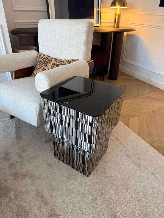 New side table – Glass (photo 2 of 5)