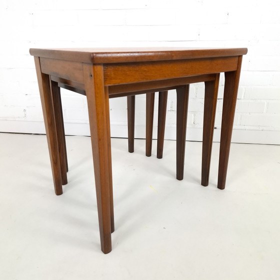 Image 1 of Vintage mimiset nesting tables Deens design teakhout
