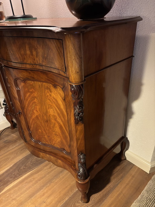 Mobile antico in stile Biedermeier