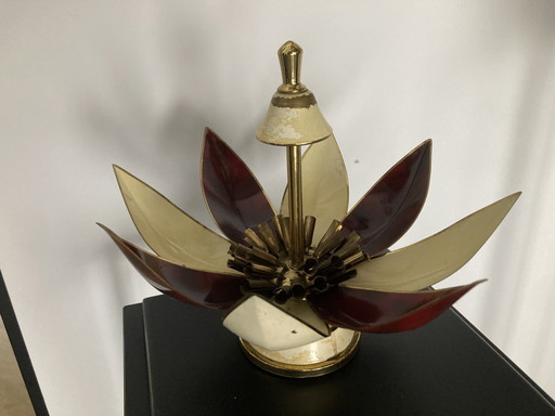 Art Deco Lotus Flower Cigarette Dispenser