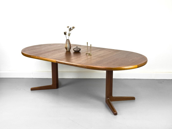 Image 1 of Danish Round Extendable Dining Table in Teak, 1970s