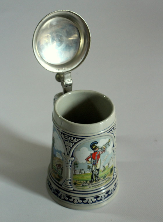 Image 1 of Oude Gerz bierpul "Duitse Historische Uniformen" met tinnen deksel - Vintage