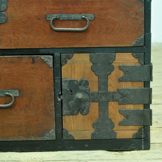Image 1 of Commode japonaise Tansu, vers 1870