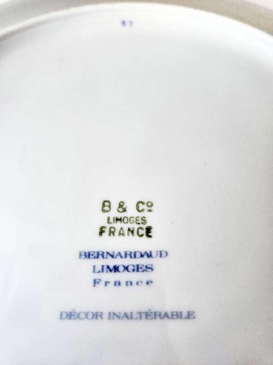 Image 1 of Lot prestige 4 assiettes Porcelaine de Limoges Bernardaud et Co et Emaux Bleu de Four décor fleurs