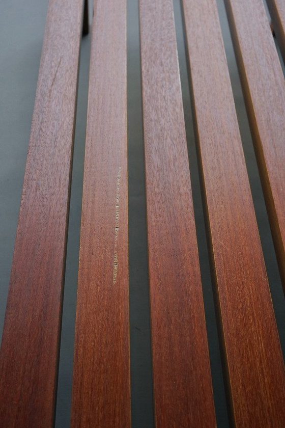 Image 1 of Grote teakhouten lage bank of salontafel uit het midden van de vorige eeuw, jaren 60.