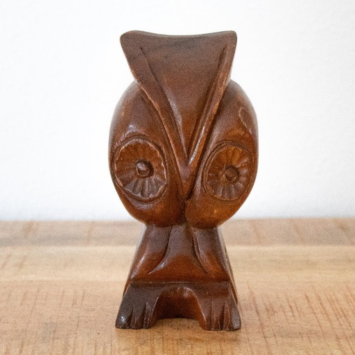 Handgeschnitzte Eulenfigur aus Holz im Mid-Century-Modern-Stil – decoratieve objecten, Wood