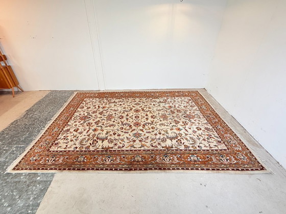 Image 1 of Large vintage rug with floral pattern