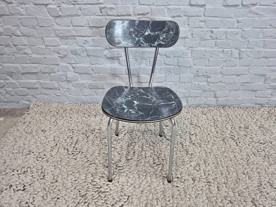 Lot de 4 Chaises de Cuisine Vintage Brabantia, Formica Effet Marbre Noir avec Accent Doré, Pays-Bas, Années (photo 5 of 8)