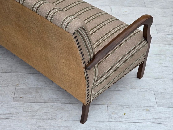Image 1 of Divano danese a 2 posti, anni '50, rivestimento in tessuto di lana beige, gambe in legno di faggio.