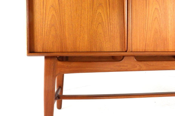Image 1 of Credenza Svend Aage Madsen per K. Knudsen & Son, design vintage danese