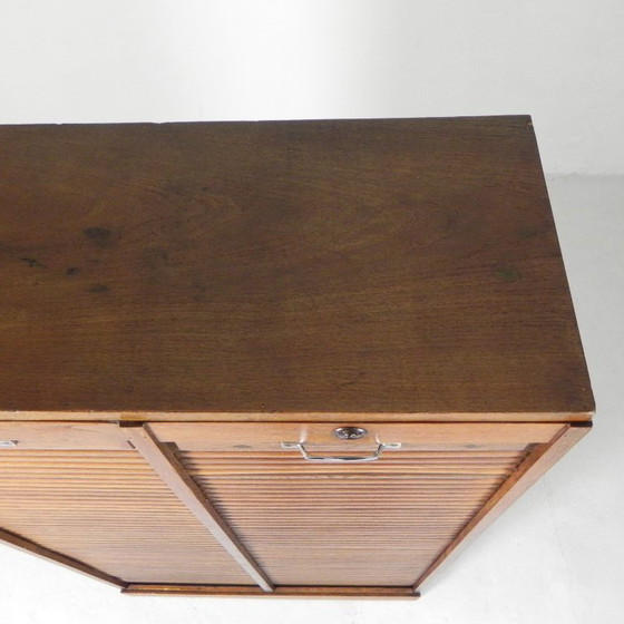 Image 1 of Eichenschrank mit Rollläden und 2 Rollläden, 148 cm hoch, 1950er Jahre