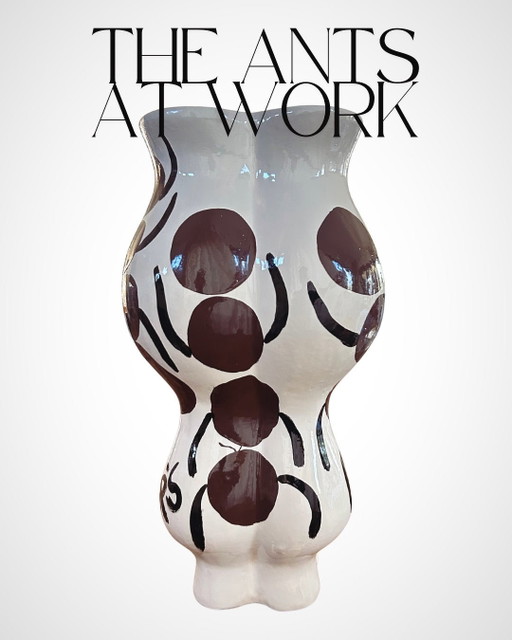 The Ants Vase – vazen, Stone