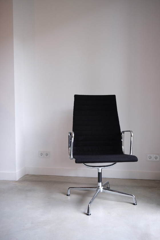 Image 1 of 4x Vitra Eames EA112 – Hopsak negro / Cromo