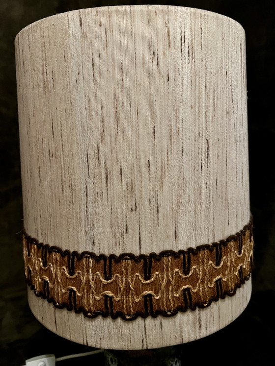 Lampada da tavolo vintage in ceramica di metà secolo Hustadt Leuchten anni '70 con paralume originale (photo 6 of 9)