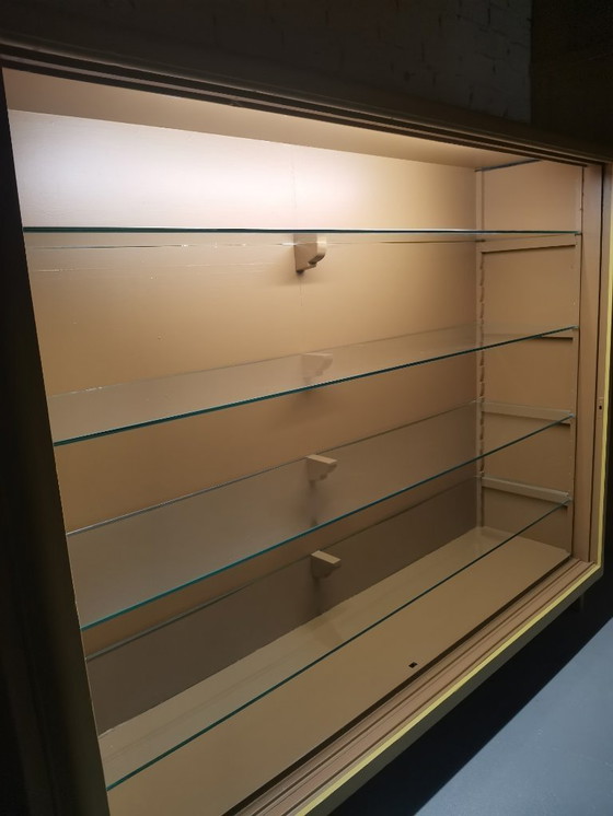 Image 1 of Display cabinet