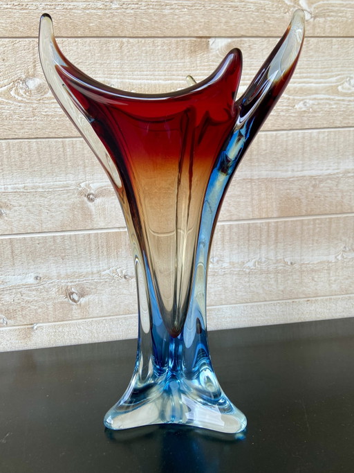 Grande vaso vintage in vetro di Murano Sommerso, nei colori rosso e blu cobalto, Italia, anni '60.