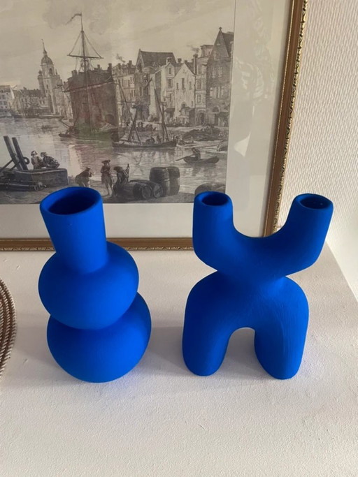 Set of two blue decorative objects