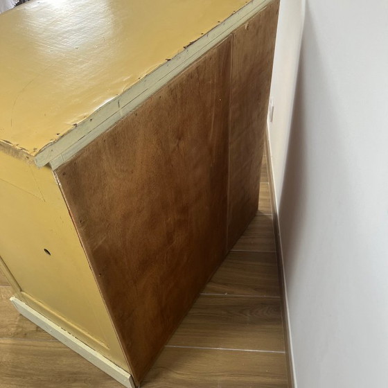 Image 1 of Antiek botergeel keukendressoir, eind 19e - begin 20e eeuw