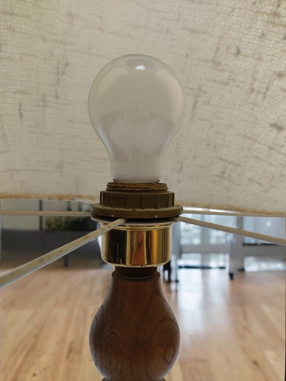 Image 1 of Lampada da tavolo in legno di teak con paralume in tessuto, metà secolo, Danimarca Vintage