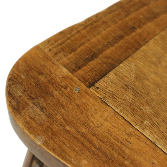 Image 1 of Charakteristischer Hocker aus Massivholz