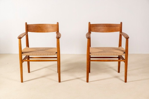 2 sillas de comedor Hans J. Wegner CH37 en roble aceitado, década de 1970. – Carl Hansen & Søn (photo 2 of 12)