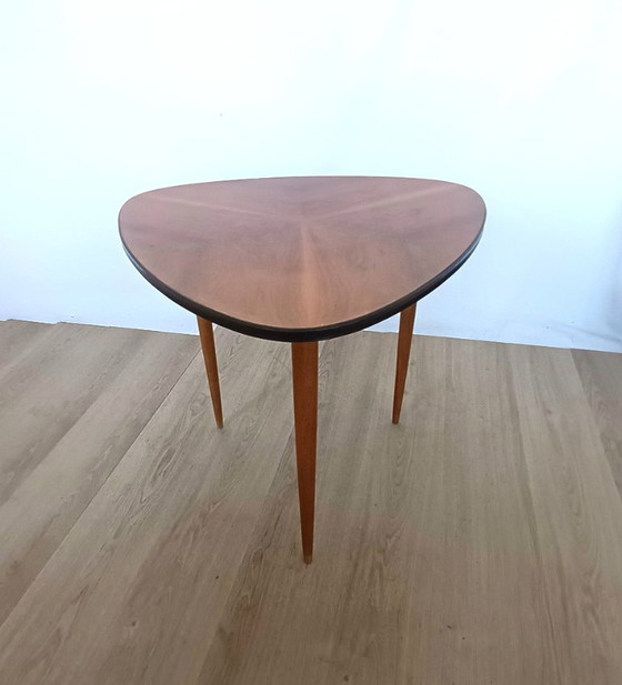 Image 1 of Mesa auxiliar grande de los años 50