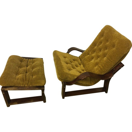 Poltrona vintage con poggiapiedi, Repubblica Ceca anni '70