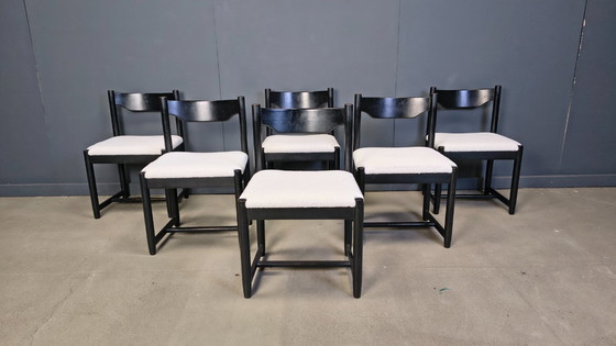 Image 1 of Vintage zwarte houten eetkamerstoelen, jaren 70