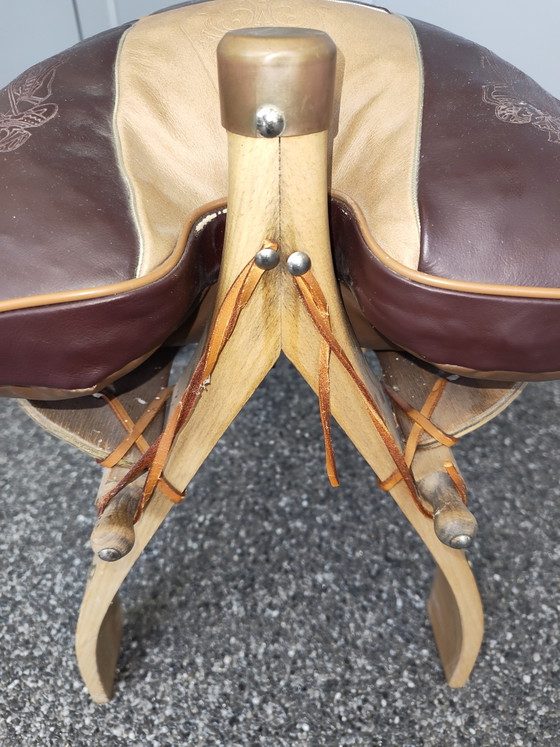 Tabouret vintage Camel – Leather, Metal (photo 7 of 11)