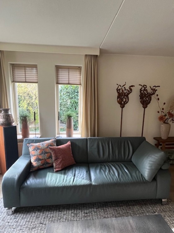 Image 1 of Sofá de cuero verde Leolux