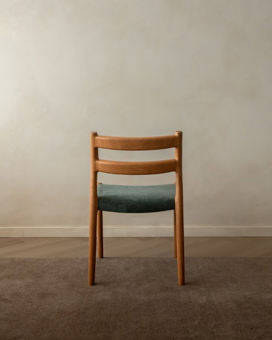 Image 1 of Sedie da pranzo modello 84 vintage in quercia di Niels Otto Møller per J.L. Møllers Møbelfabrik, Danimarca, anni '60, set di 4