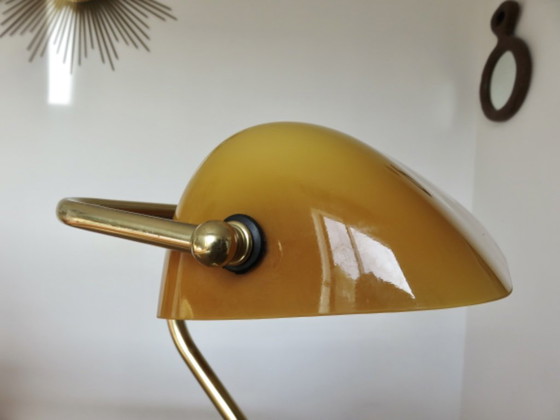 Banker's lamp in gilded brass and amber opaline, Table lamps, Glass, Gold, Klassiek (photo 12 of 15)