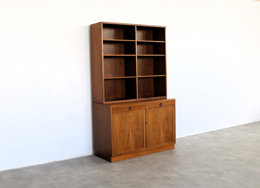 1x vintage Skaraborgs Bücherregal