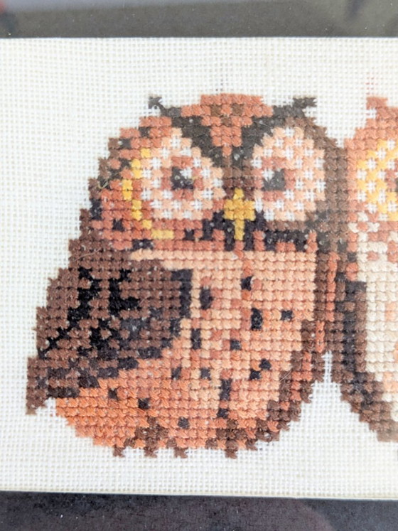 Broderie vintage à motifs de hiboux, art textile mural des années 1970 – Peintures et dessins, Wood, Wool (photo 6 of 11)