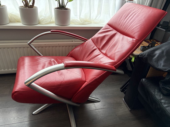 Image 1 of Twice TW 002 leather red Relax armchair with battery