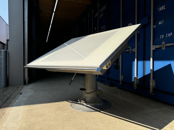 Image 1 of Magnifique modèle bas de table à dessin Nike Eskilstuna Table de bureau Lightbox