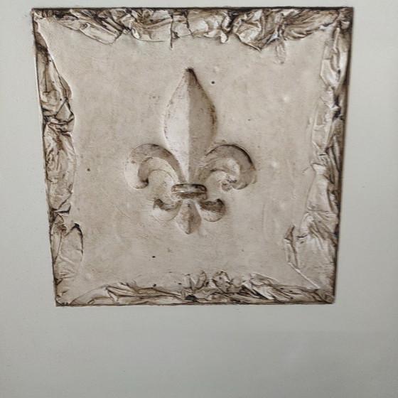 Wanddekoration mit Fleur-de-lis, Beige, Andere, Stein, Klassiek (Foto 3 von 6)