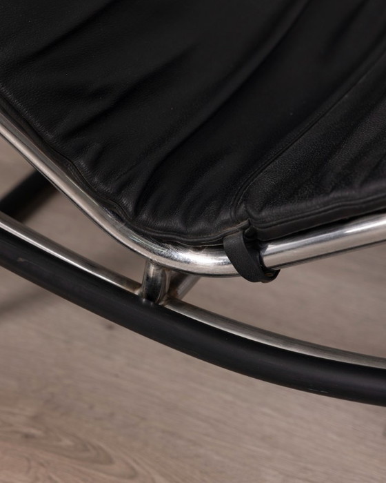 Image 1 of Vintage chaise longue uit de jaren 80 van metaal en leer, Italiaans design.