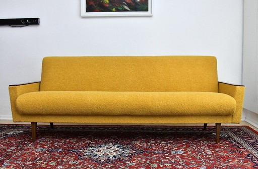 Seite 14 von 14 Gelbes Boucle-Klappsofa im skandinavischen Stil, 1960er Jahre