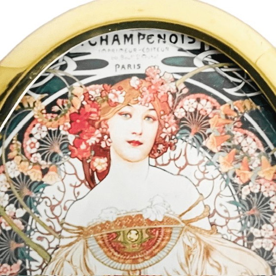 Image 1 of Dipinto vintage Art Nouveau di Alphonse Mucha Champenois Hallmark cornice ovale in ottone degli anni '60