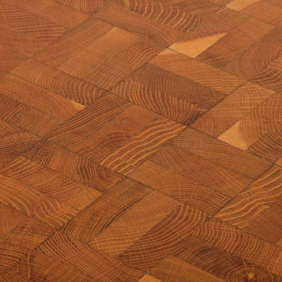 Image 1 of Round wooden standing dining table dating from the 1980s