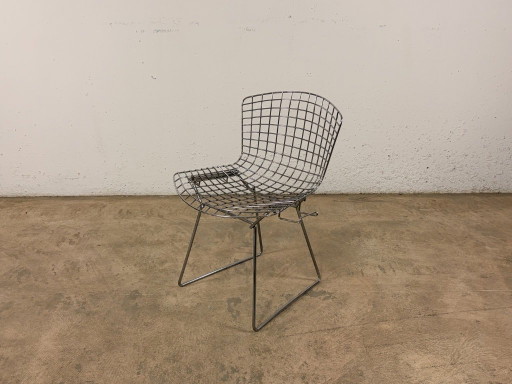 Chaise d'appoint Bertoia chromée, conçue par Harry Bertoia pour Knoll International, années 1980