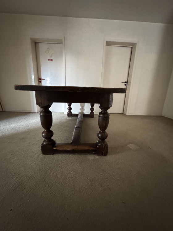 Image 1 of antieke kloostertafel